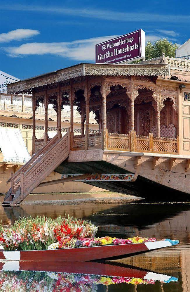 Welcomheritage Gurkha Houseboats Srīnagar Екстериор снимка